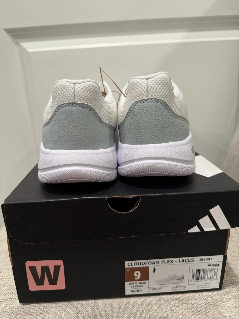adidas Women’s Cloudfoam Flex Lightweight White and Light Gray Sneakers